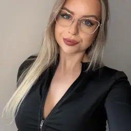 😘