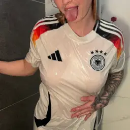 Darf ich deine Spielerfrau sein? ❤️