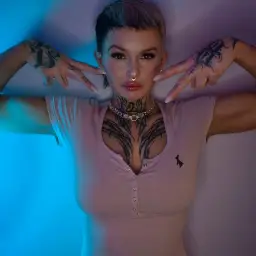 Wie findest du eigentlich meine Tattoos? Hast du auch welche? 😁