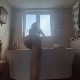 Kann ich mal so auf dich steigen, wie in die airbnb wanne ?😛
