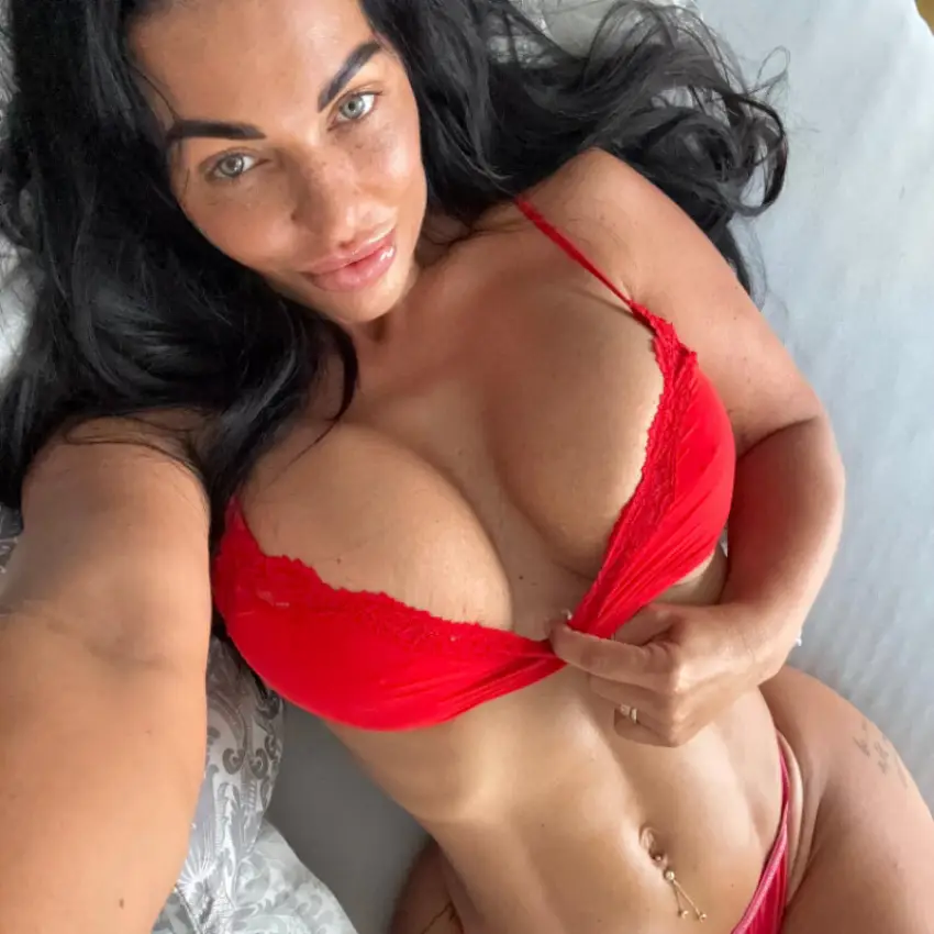 nadine_kerastas – Spotti.net