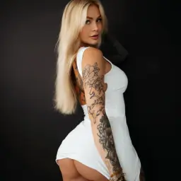 freu mich schon von dir zu lesen 🤍

#blond #blonde #bigboobs #dessous #inked #tattoos #lifestyle #foryou