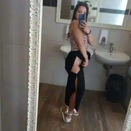 sexy bitch😘