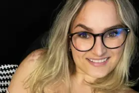 Holly-Banks Avatar