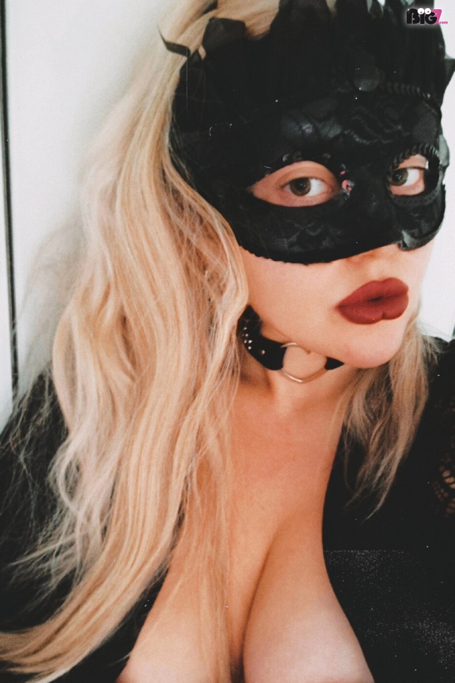NaughtyVelvet – Spotti.net