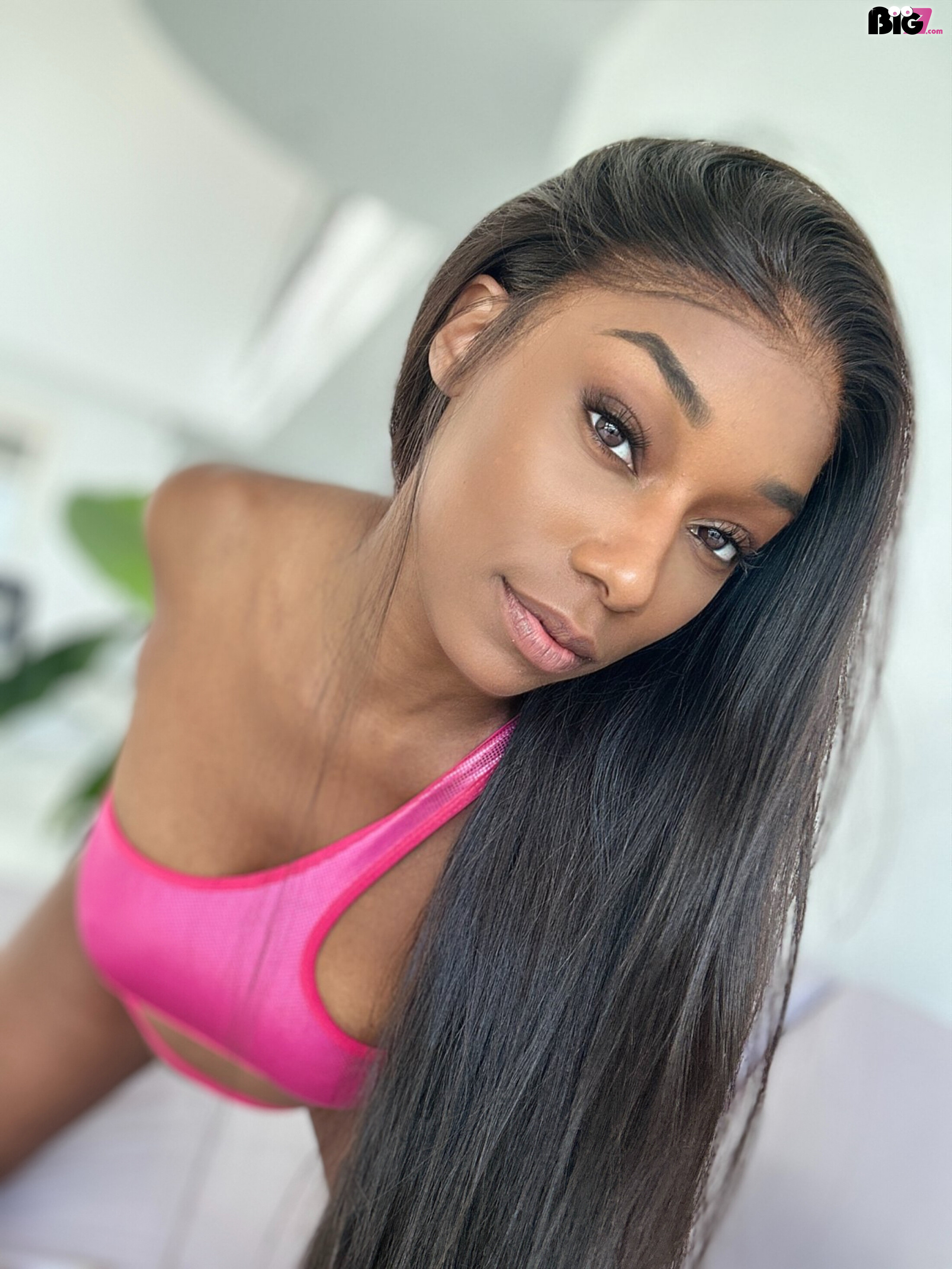 Nicki-Jenna – Spotti.net