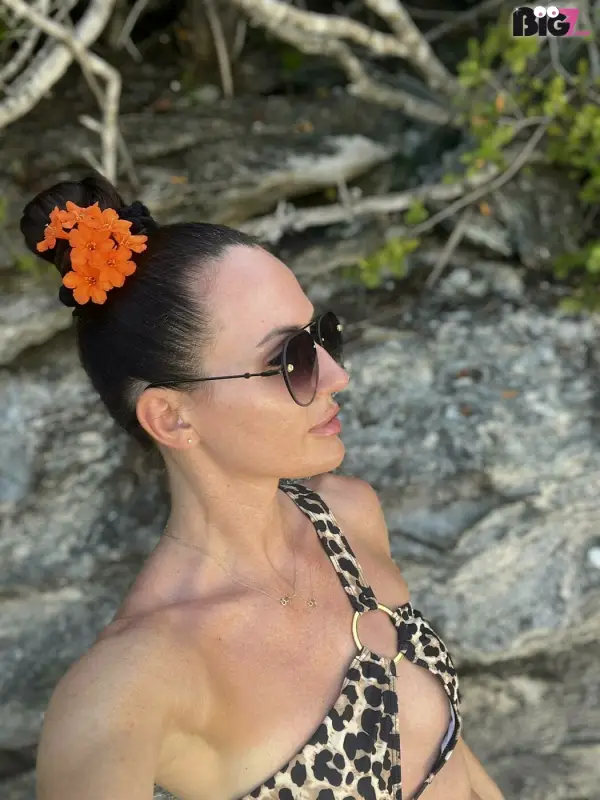 SexyNicolle – Spotti.net