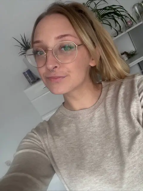 Julia Vernunft – Spotti.net