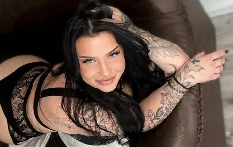 Roxy Lecter – Spotti.net