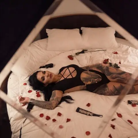 Sandra Sturm 🍒 – Spotti.net